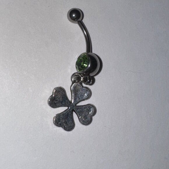 Green Gem Shamrock Dangle Belly Ring - Picture 2 of 10